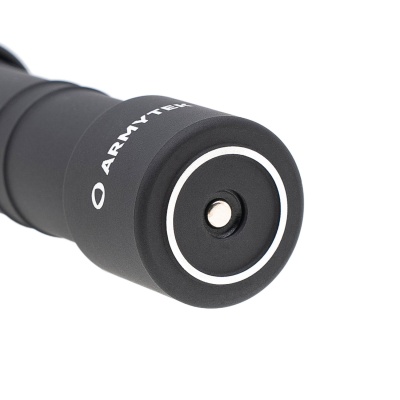 Купить Фонарь Armytek Wizard C2 Magnet USB Белый
